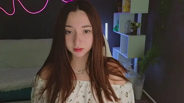 YasmineWest online show from 10/12/25, 01:37