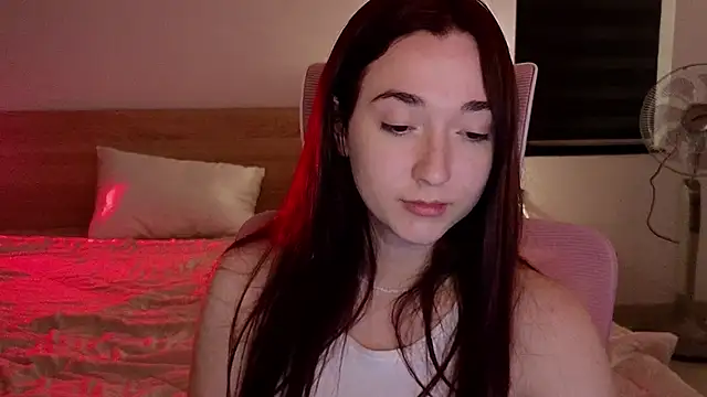 YasmineWest online show from 04/13/26, 12:21