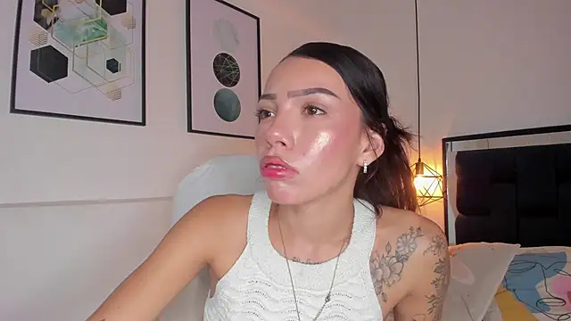 amysc online show from 11/18/25, 02:54