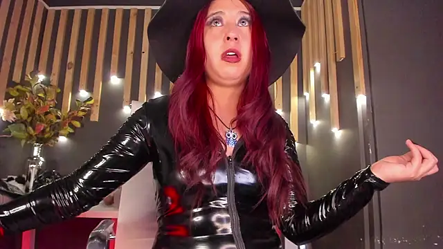 Snapshot of shaaroon_gold chatting on 01/26/25, 11:50 shaaroon gold online show from 01/26/25, 11:50