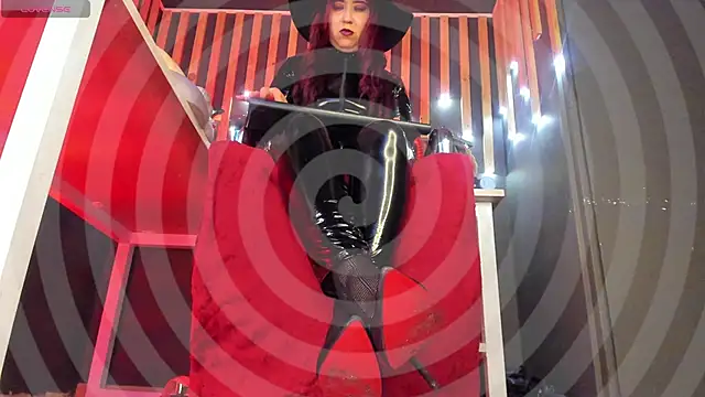 Snapshot of shaaroon_gold chatting on 02/10/25, 07:38 shaaroon gold online show from 02/10/25, 07:38