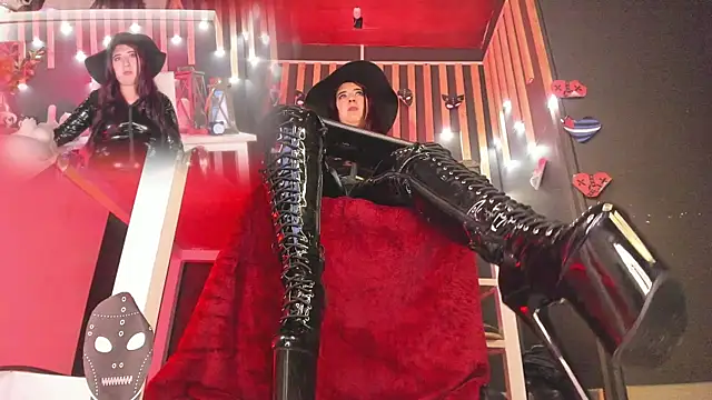 Snapshot of shaaroon_gold chatting on 02/25/25, 01:20 shaaroon gold online show from 02/25/25, 01:20