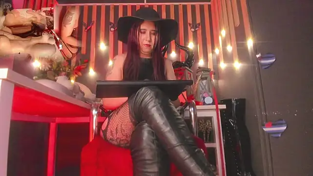 Snapshot of shaaroon_gold chatting on 03/13/25, 09:16 shaaroon gold online show from 03/13/25, 09:16