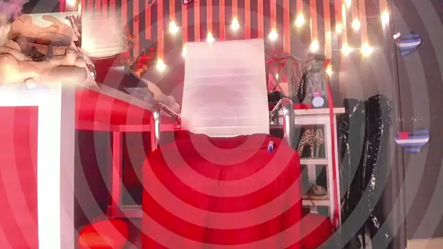 Snapshot of shaaroon_gold chatting on 03/15/25, 02:03 shaaroon gold online show from 03/15/25, 02:03