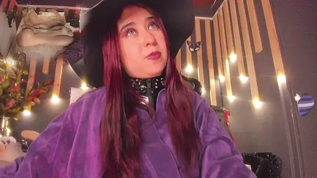 Snapshot of shaaroon_gold chatting on 03/17/25, 08:51 shaaroon gold online show from 03/17/25, 08:51