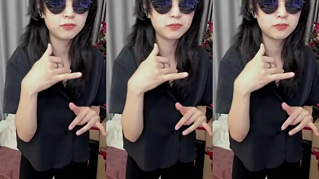 Minami 686 online show from 01/12/25, 10:33