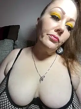 fatfabulous1981 online show from 12/16/25, 11:10