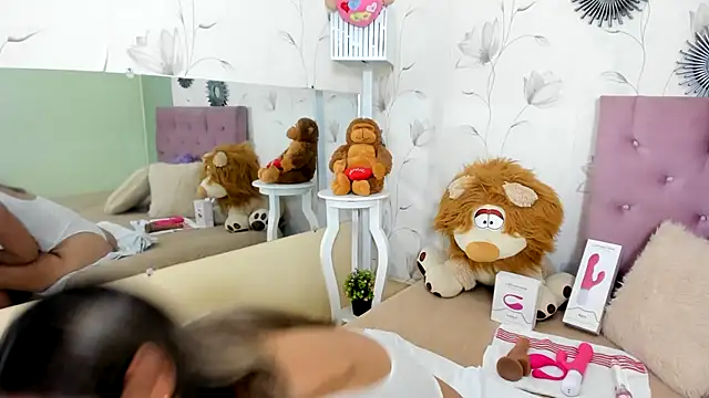 Snapshot of milf_bigass_ chatting on 02/27/25, 03:59 milf bigass online show from 02/27/25, 03:59