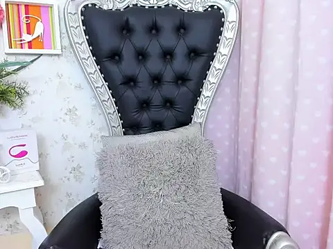 Snapshot of milf_bigass_ chatting on 10/17/25, 12:08 milf bigass online show from 10/17/25, 12:08