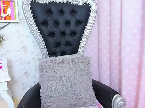 Snapshot of milf_bigass_ chatting on 10/20/25, 11:54 milf bigass online show from 10/20/25, 11:54