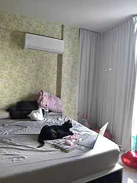 samilux5 online show from 02/17/25, 08:04