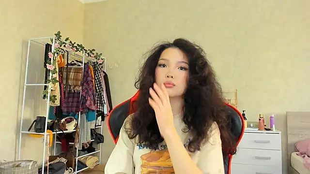 wastforu online show from 10/17/25, 06:27