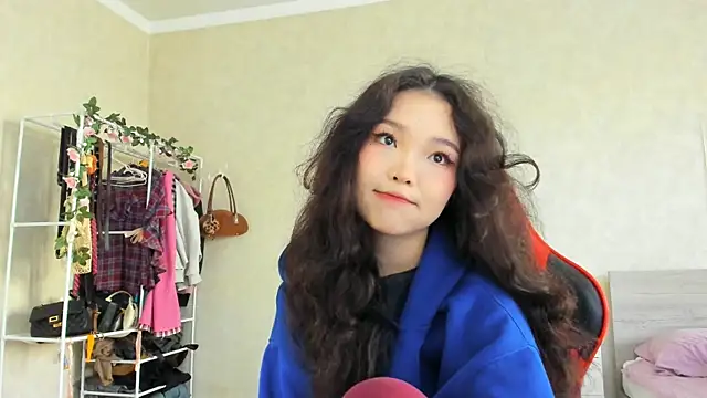 wastforu online show from 11/11/25, 08:36