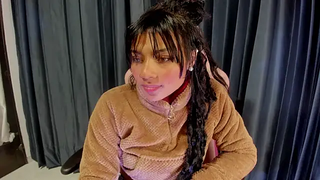 Snapshot of Lilithsabeth chatting on 01/06/25, 03:53 Lilithsabeth online show from 01/06/25, 03:53