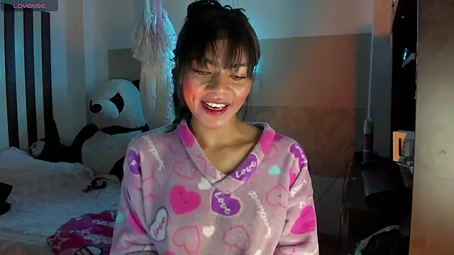 Snapshot of Lilithsabeth chatting on 10/08/25, 12:41 Lilithsabeth online show from 10/08/25, 12:41