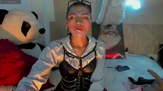 Snapshot of Lilithsabeth chatting on 10/31/25, 04:19 Lilithsabeth online show from 10/31/25, 04:19