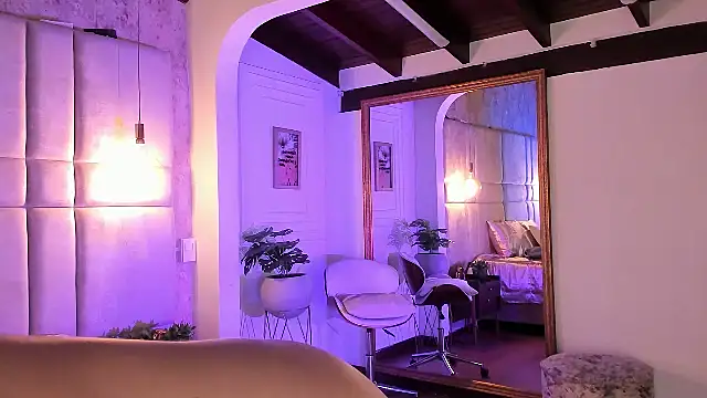 Victoria-Harper online show from 01/22/25, 12:06