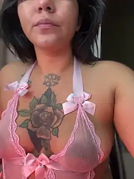 JulianaCastillo online show from 01/09/25, 04:19