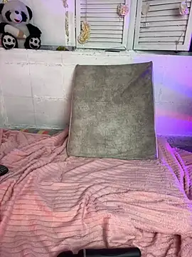 JulianaCastillo online show from 01/20/25, 12:28