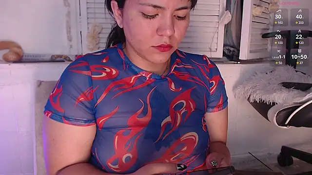 JulianaCastillo online show from 02/02/25, 08:13