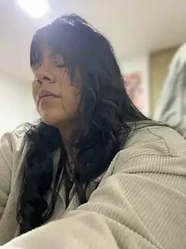 JulianaCastillo online show from 09/10/25, 02:00