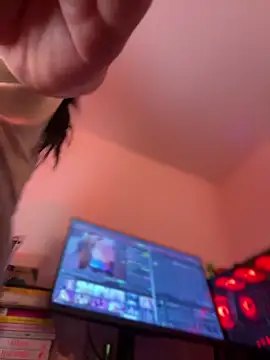 JulianaCastillo online show from 01/18/26, 09:35