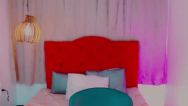 Snapshot of Jessica_smith_1 chatting on 03/22/25, 11:32 Jessica smith 1 online show from 03/22/25, 11:32