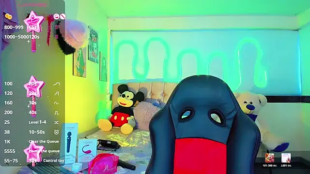 Snapshot of Jessica_smith_1 chatting on 12/18/25, 11:27 Jessica smith 1 online show from 12/18/25, 11:27