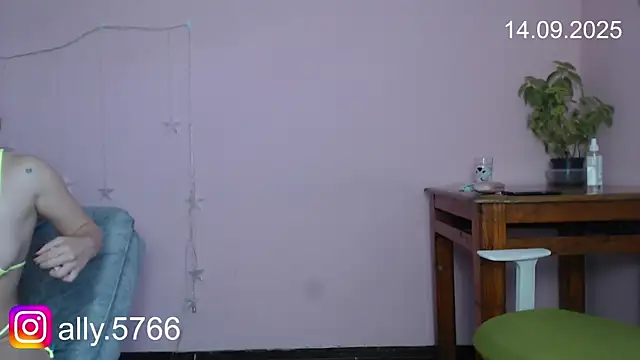 CoreAlejito online show from 09/14/25, 10:09