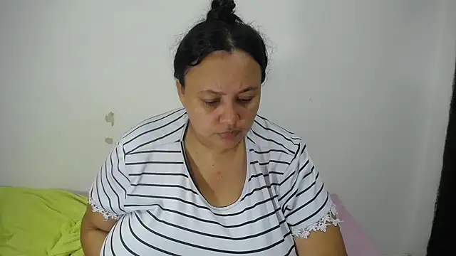 CrushOnMe  online show from 07/02/26, 07:20