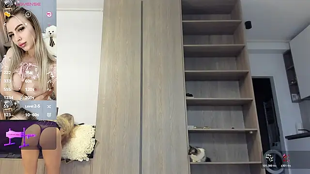 Snapshot of Megan_Ros chatting on 11/24/25, 06:35 Megan Ros online show from 11/24/25, 06:35