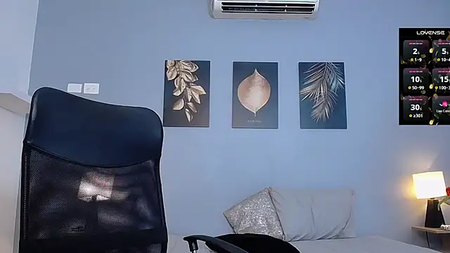 Snapshot of JasmineCampbell_ chatting on 03/12/25, 05:07 JasmineCampbell online show from 03/12/25, 05:07