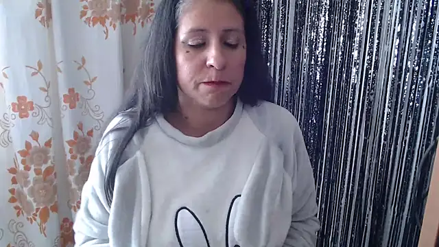 Snapshot of LucifernandaSw chatting on 02/28/25, 04:10 LucifernandaSw online show from 02/28/25, 04:10