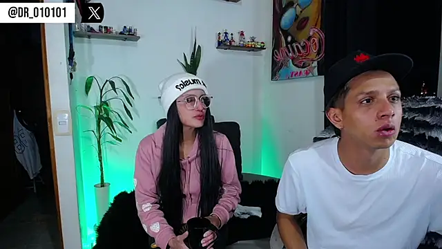 Snapshot of HillAndJack333 chatting on 09/28/25, 01:22 HillAndJack333 online show from 09/28/25, 01:22