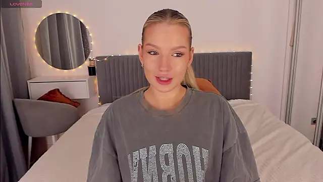 CassieRayss online show from 02/13/26, 05:03