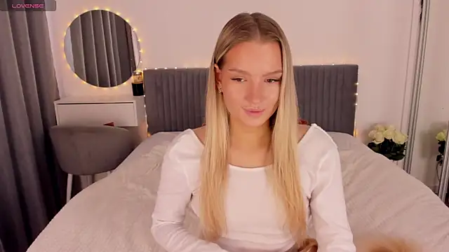 CassieRayss online show from 05/23/26, 12:09