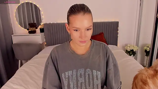 CassieRayss online show from 05/28/26, 01:19