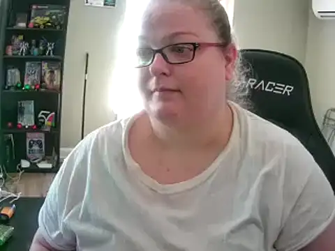 Snapshot of SexyWhiteChocolate chatting on 03/17/25, 07:26 SexyWhiteChocolate online show from 03/17/25, 07:26