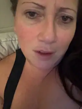 Snapshot of xsexycurvymilf chatting on 02/01/25, 07:05 xsexycurvymilf online show from 02/01/25, 07:05