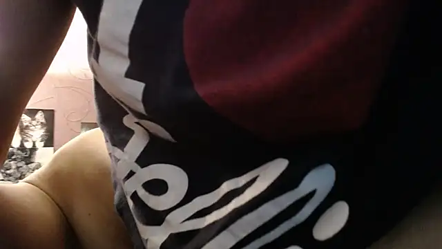 Fire  Foxx online show from 12/03/24, 01:54