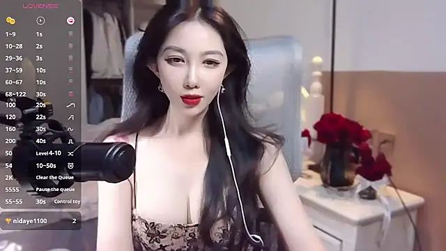 Snapshot of vyizh- chatting on 01/04/25, 01:42 vyizh- online show from 01/04/25, 01:42