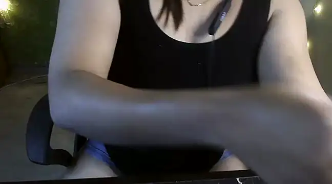 Snapshot of _Redwine_ chatting on 12/06/24, 06:37 Redwine online show from 12/06/24, 06:37