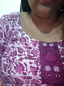 Snapshot of _Redwine_ chatting on 02/21/25, 07:32 Redwine online show from 02/21/25, 07:32