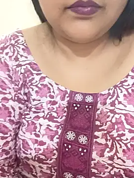 Snapshot of _Redwine_ chatting on 02/23/25, 04:02 Redwine online show from 02/23/25, 04:02