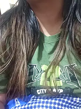 Snapshot of _Redwine_ chatting on 11/07/25, 09:31 Redwine online show from 11/07/25, 09:31