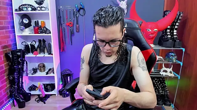 daven56 online show from 12/16/25, 07:08