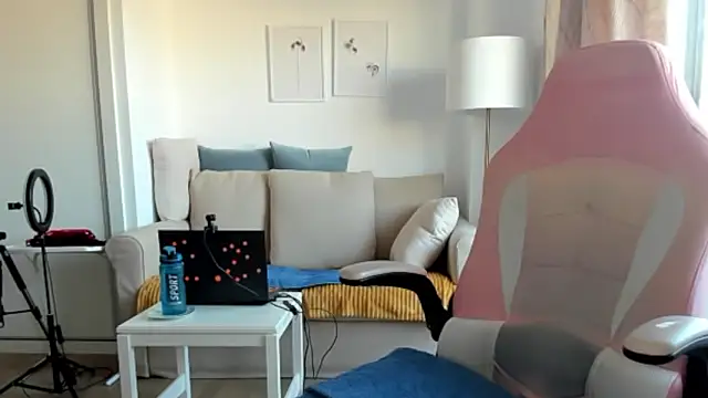 emmita69  online show from 02/07/25, 08:01