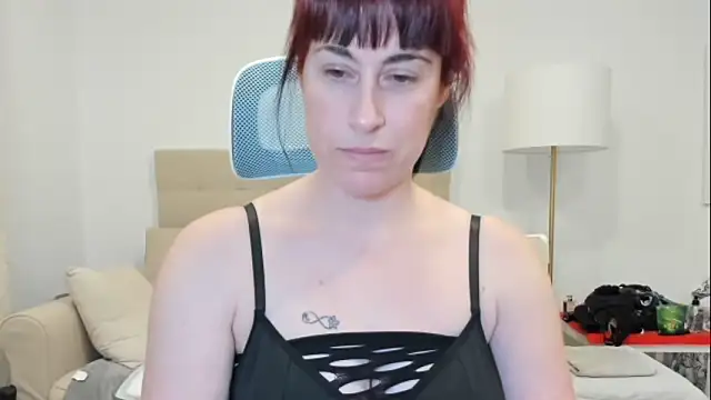 emmita69  online show from 03/05/26, 11:45