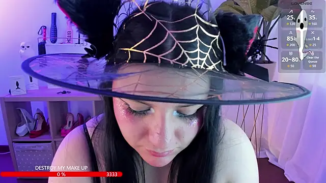 Snapshot of catha_cat chatting on 10/28/25, 05:59 catha cat online show from 10/28/25, 05:59