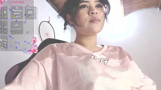 Amara18  online show from 11/10/25, 04:28